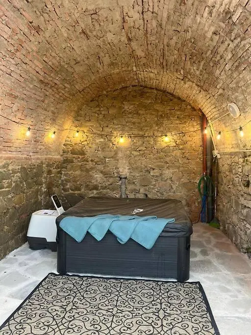 Holiday home Casa Dell 'Vista Gorgeous Remodeled Stone Country House In Rural Northern Tuscany Monti di Villa