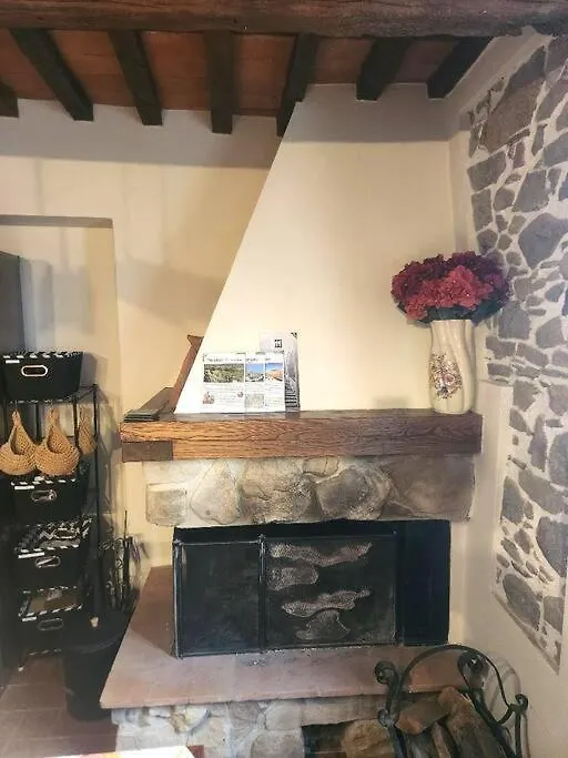 Casa Dell 'Vista Gorgeous Remodeled Stone Country House In Rural Northern Tuscany Monti di Villa Holiday home