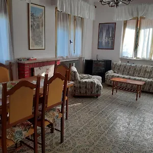 Casa vacanze Casa Eva, Monti di Villa