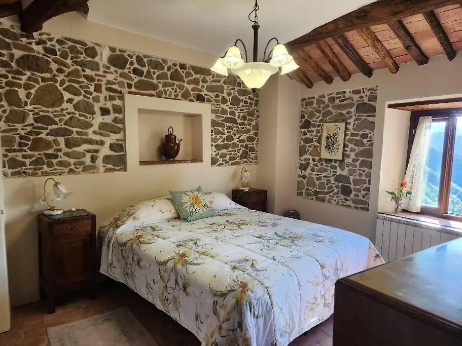 Сasa de vacaciones Casa Dell 'Vista Gorgeous Remodeled Stone Country House In Rural Northern Tuscany Monti di Villa